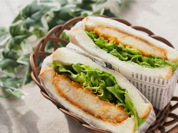 那須の牧場豚をつかったカツサンド